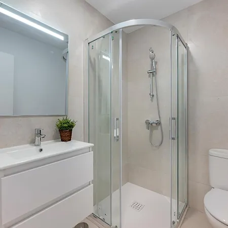 Vicente Gomez De Cadiz Bj Apartment Malaga
